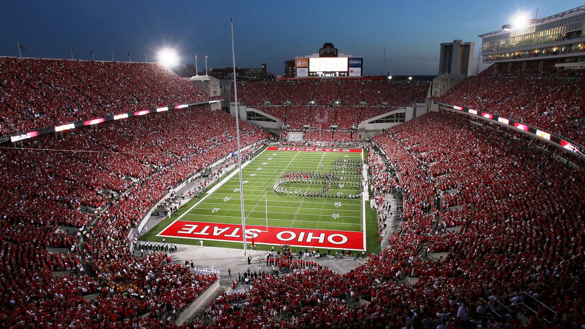 “西甲焦点战：争夺冠军的战火再次点燃”，西甲精彩